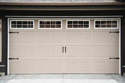 Are Your Garage Doors a Security Risk When You Are on Vacation? | Doors ...