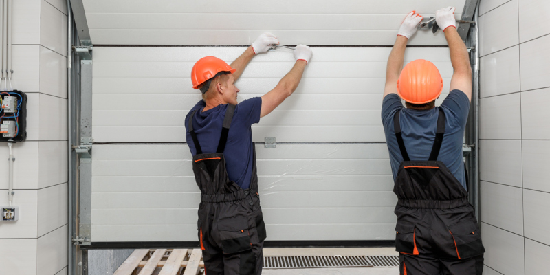 Three Signs That You Need a Garage Door Repair