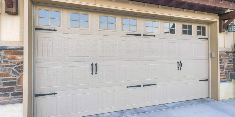 Residential Garage Doors in Mooresville, North Carolina